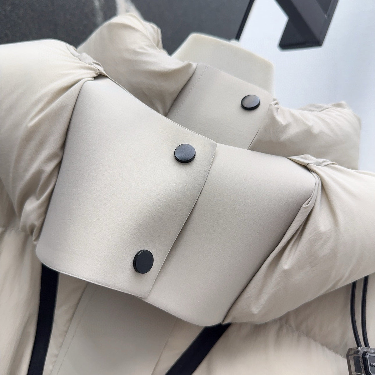 Burberry 25 Stand Collar Hooded Down Jacket White Polyester