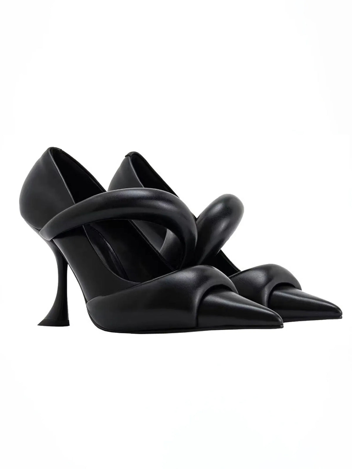 Alondra Pointed-toe Kitten Heels