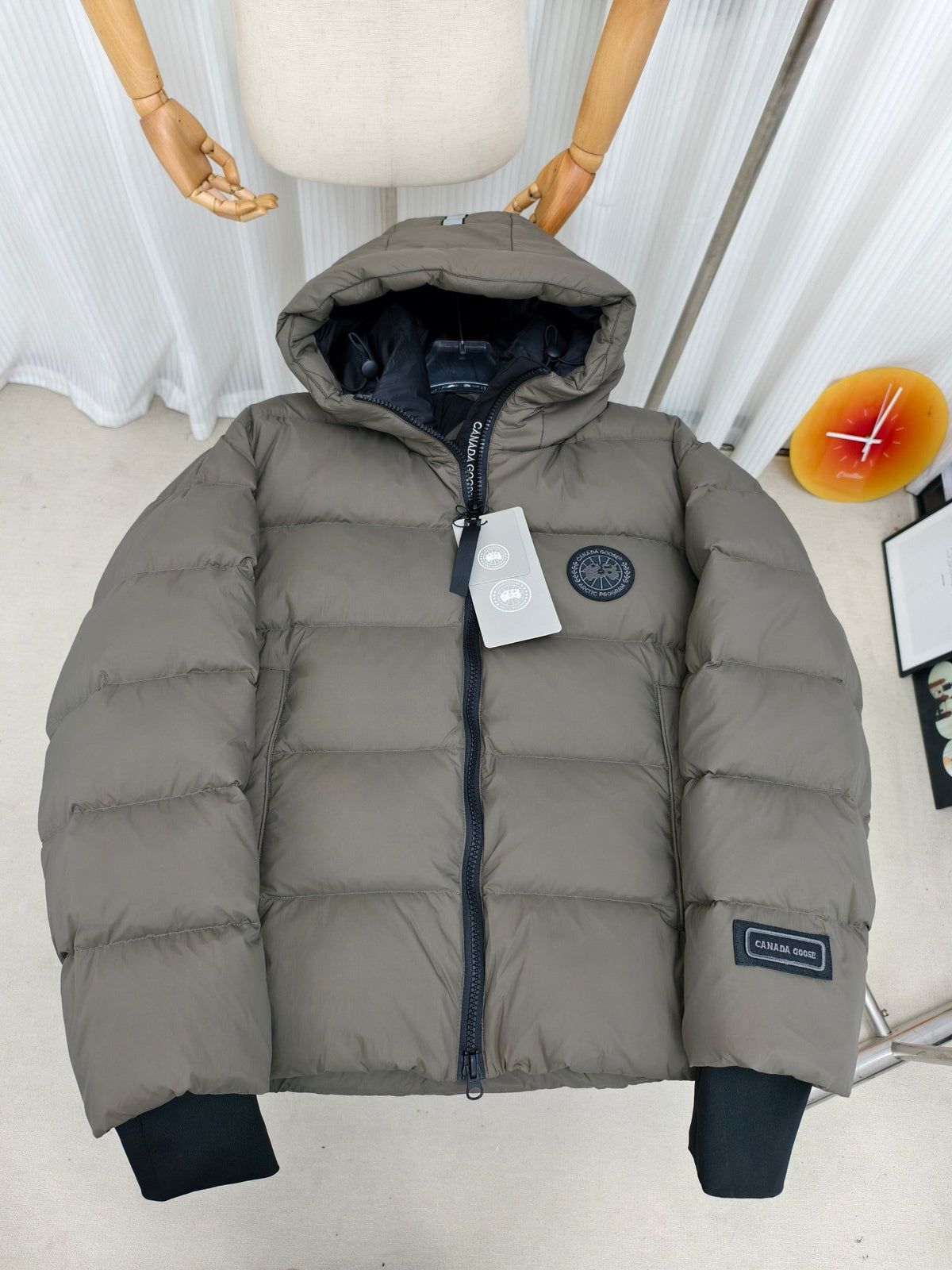C. Goose Down Jacket Olive Grey Polyester 0014