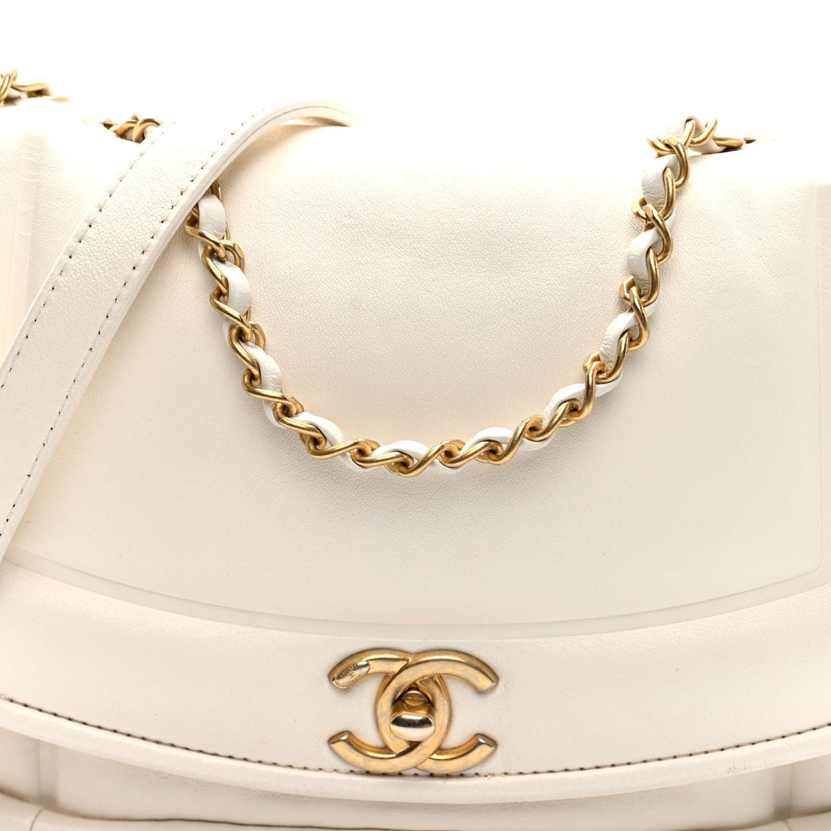 Lambskin Small Simply Flap White