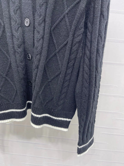 MIUMIU CARDIGAN STYLE 813