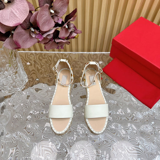 Rockstud Espadrille 45mm White leather sandals
