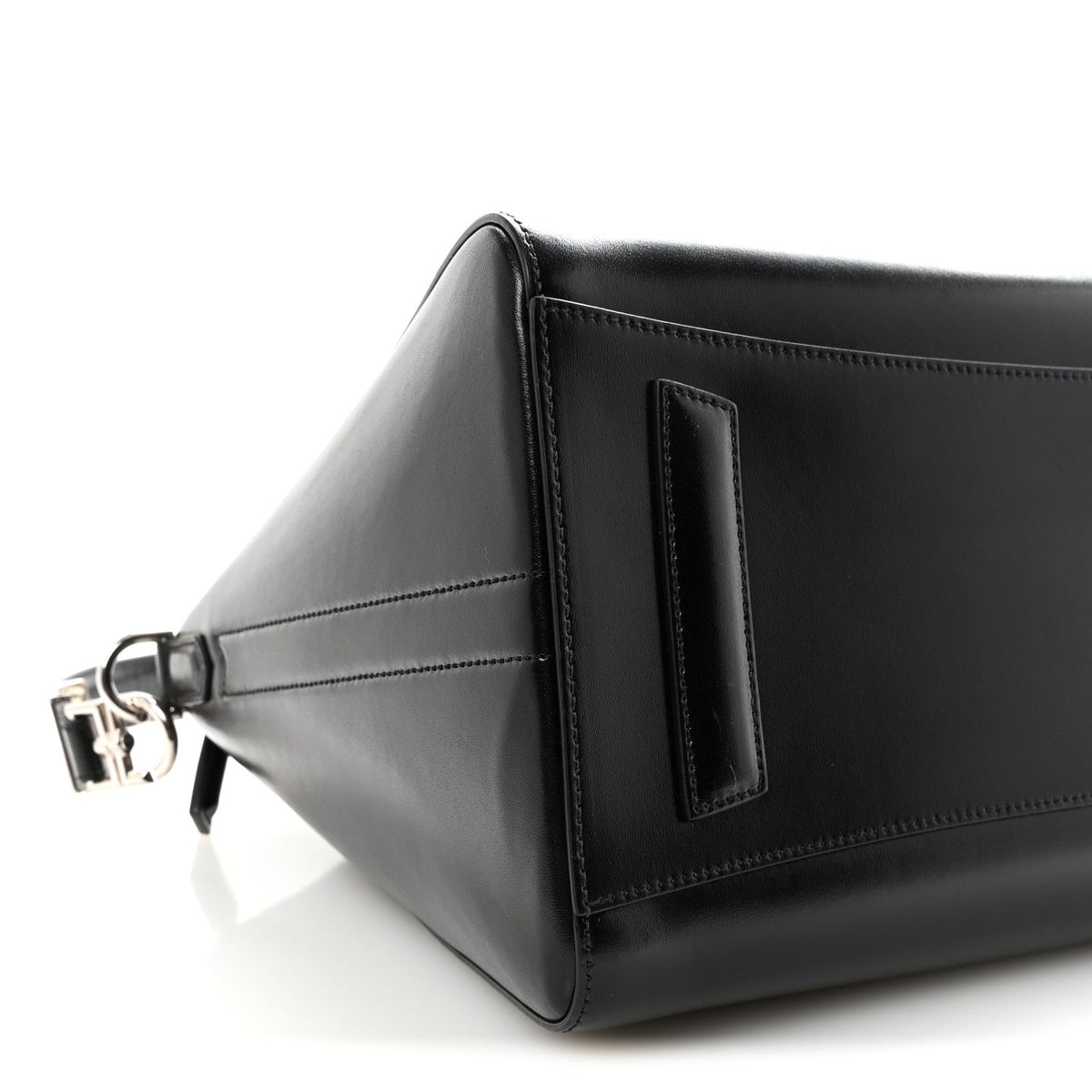 Shiny Lord Calfskin Medium Antigona Black