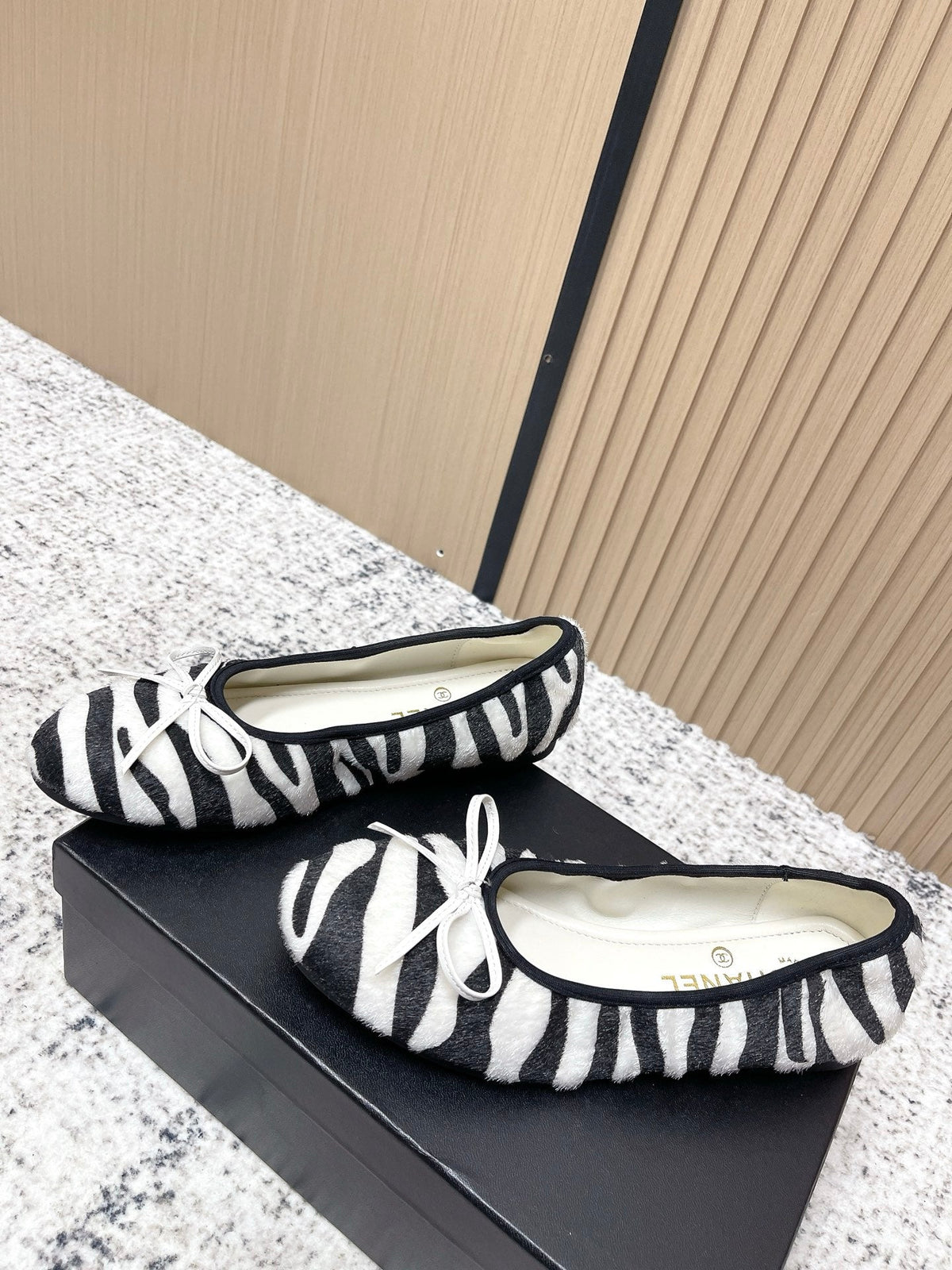 Chanel 26 Tiger Print White Black Ballet Flat in Sheepskin Wool 591376