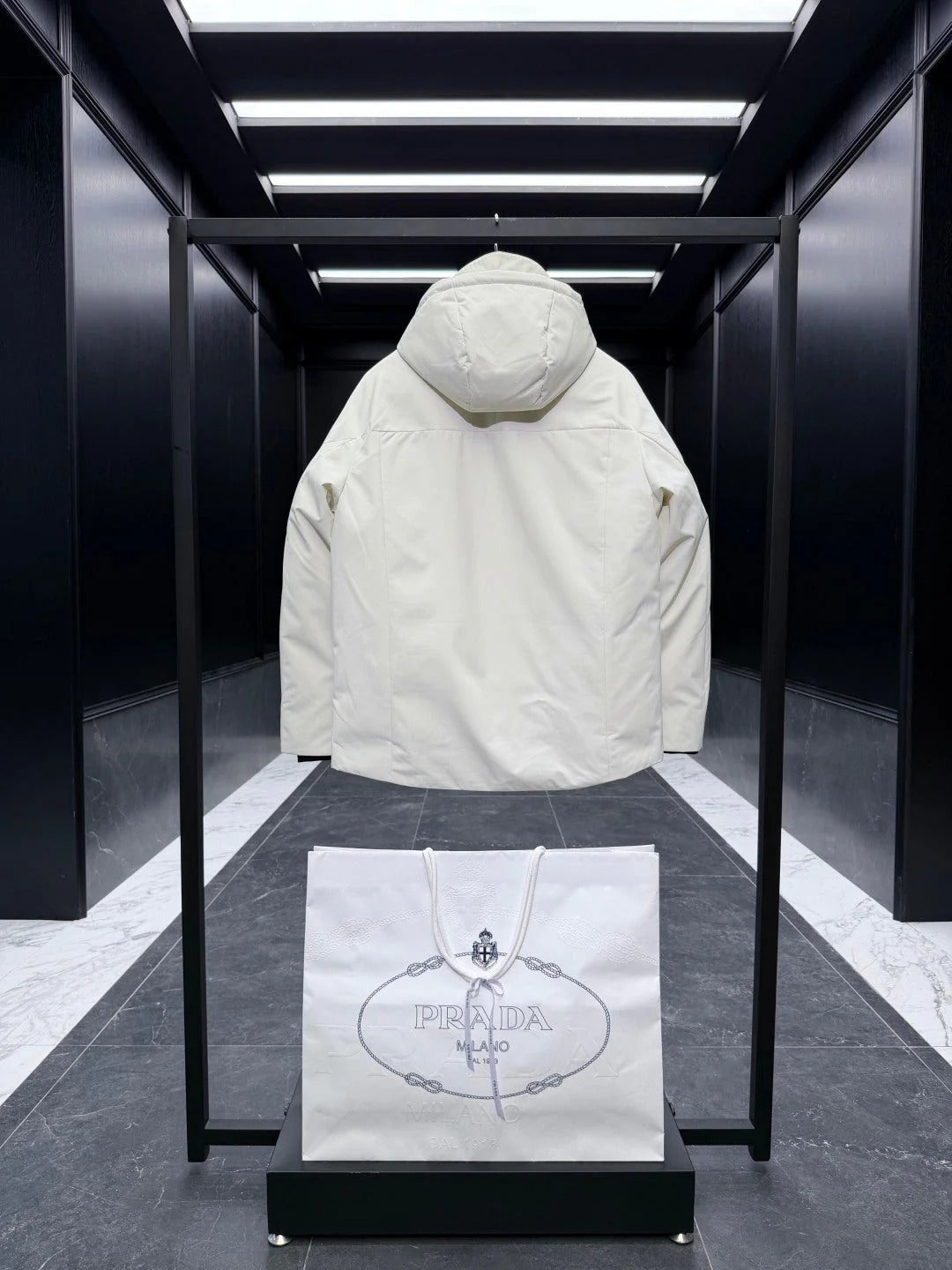 PRADA 25S DOWN JACKET 353