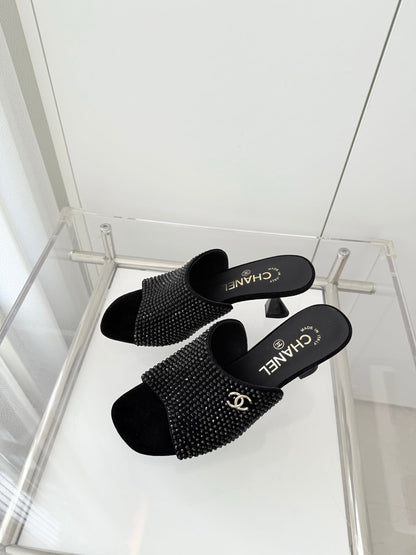 CC 26 Sandal 70 Black Rhinstone Deer Hide 597372