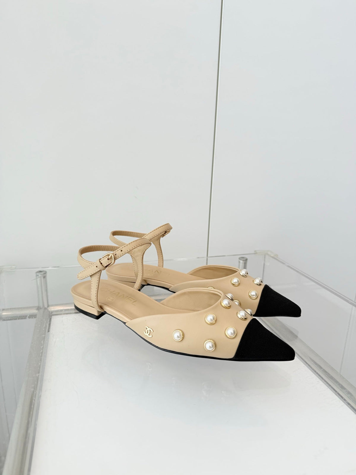CC 26 Heeled Slingback With Pearl Toe Beige in Lambskin 597323
