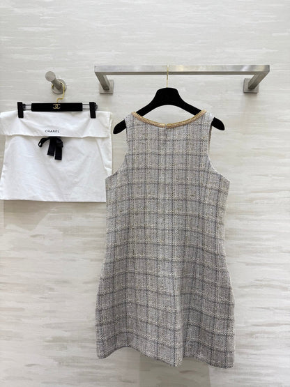 CC 26s Classic Dress Beige-Grey Tweed 352291