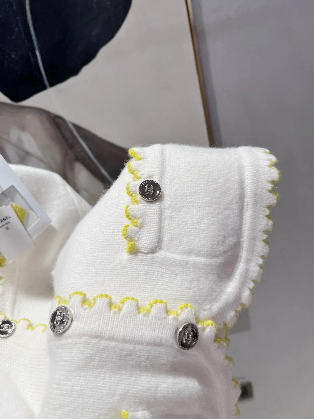 CHANEL 25S CARDIGAN STYLE 146