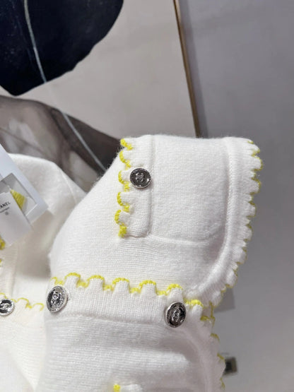 CHANEL 25S CARDIGAN STYLE 146
