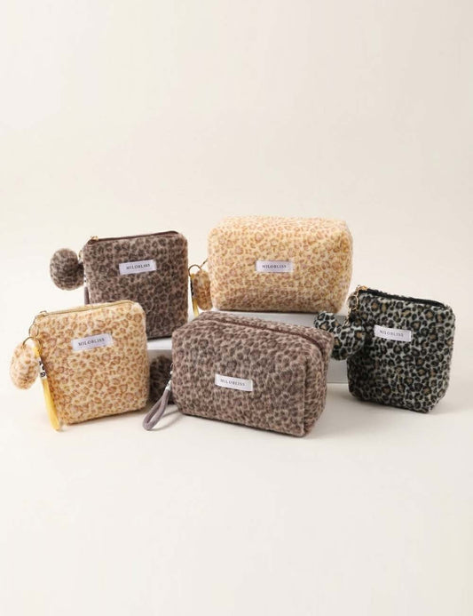 Fuzzy Leopard Print Portable Storage Bag