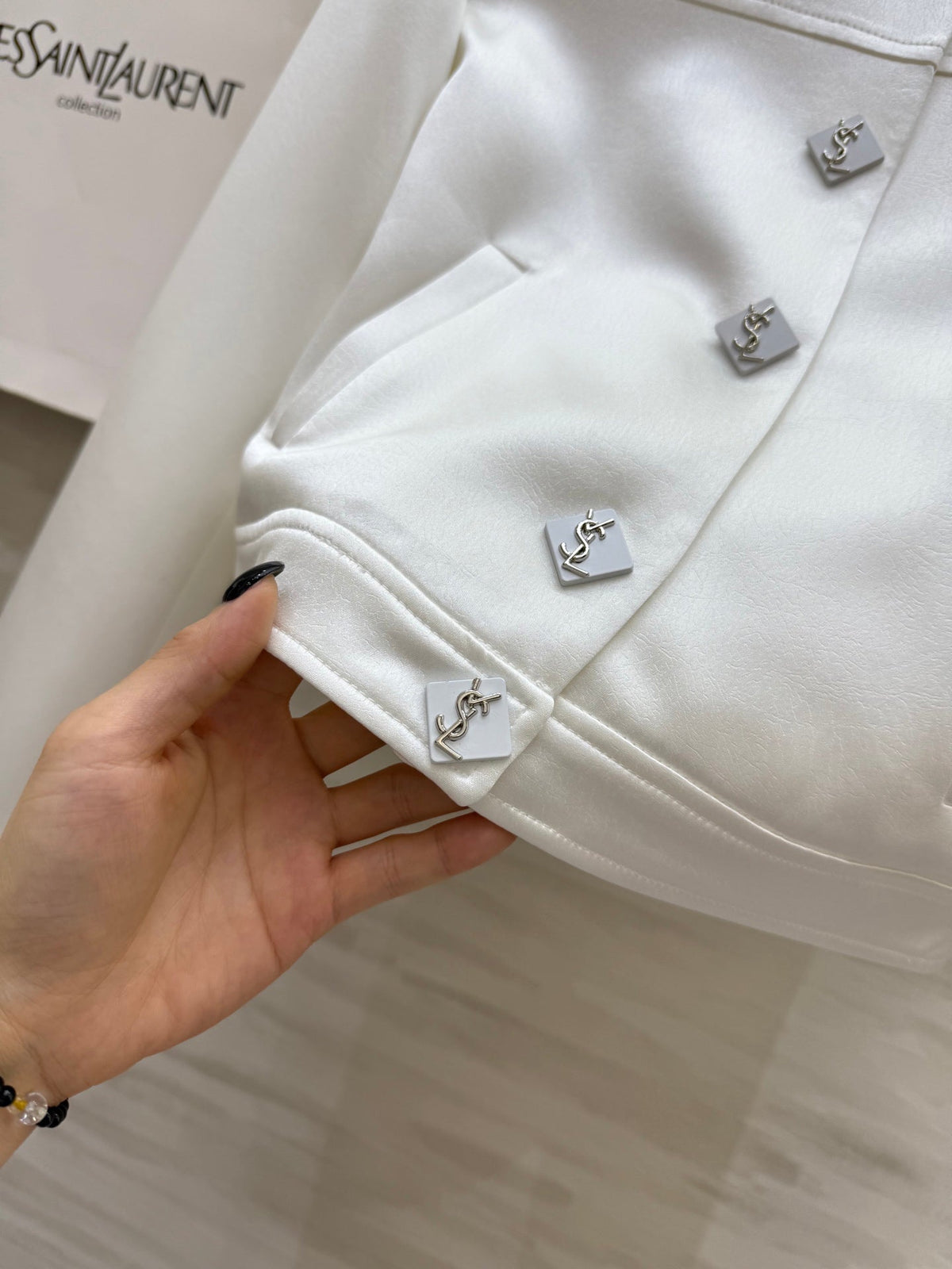 YSL 25 Short Jacket White Acetic Acid Cracked Fabric