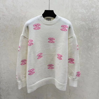 CHANEL 25S LONG-SLEEVE ROUND-NECK SWEATER 526