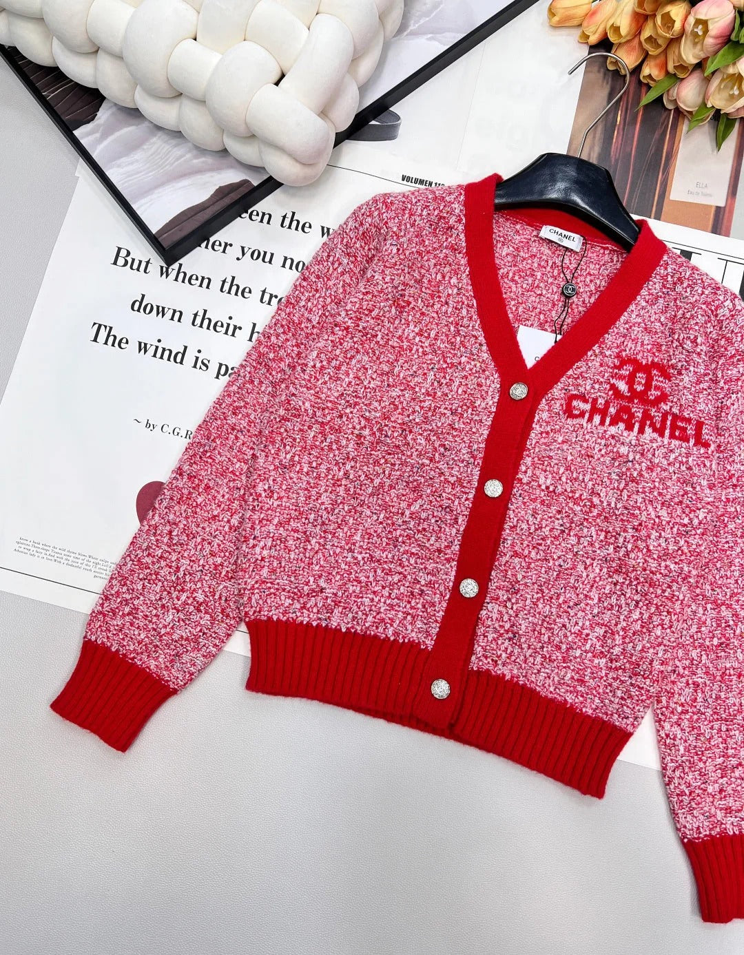 CHANEL 25S V-NECK CARDIGAN 439