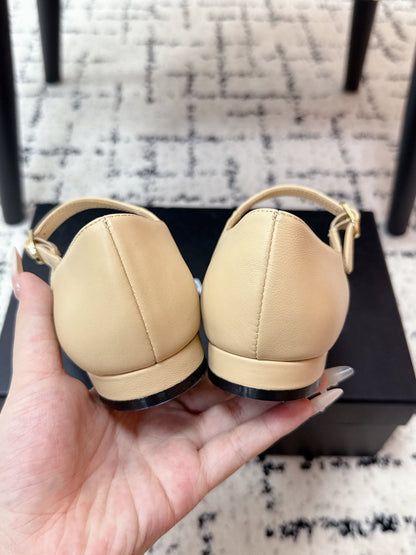 CC 25B MaryJane Shoes Black Beige Sheepskin