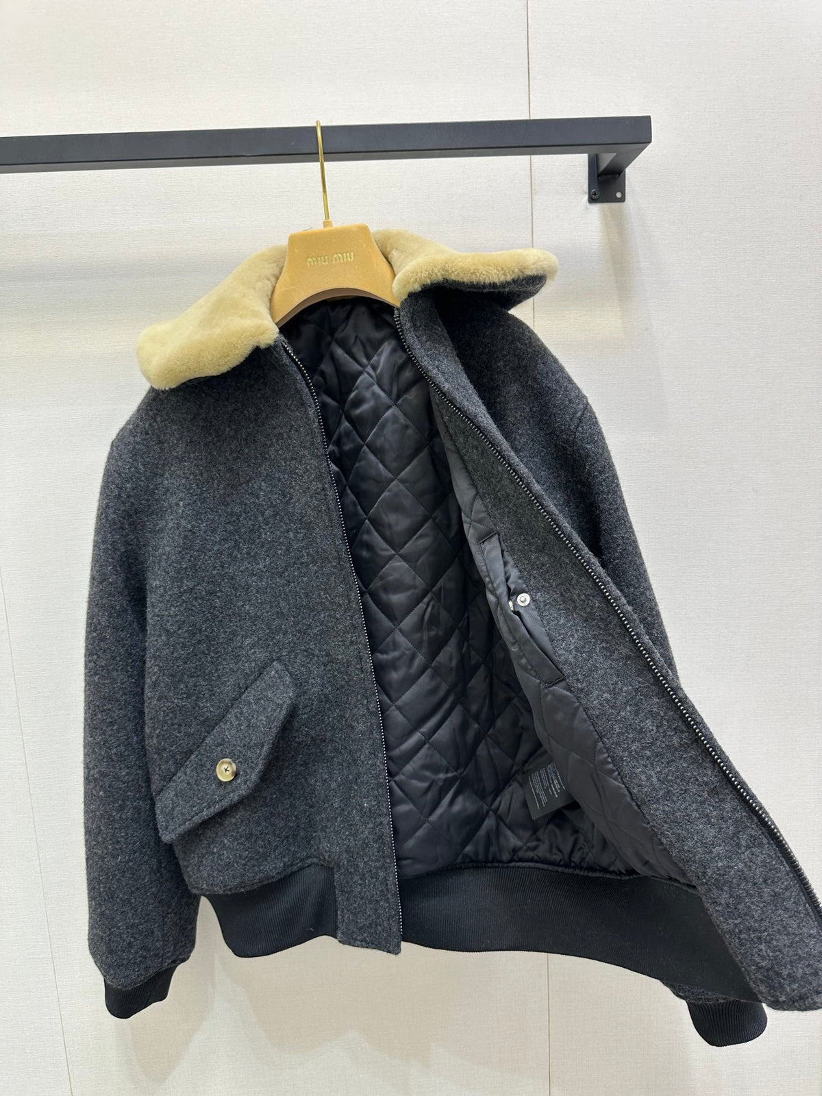 Miu 25 FW Collar Coat Dark Grey Sheep Wool 346114