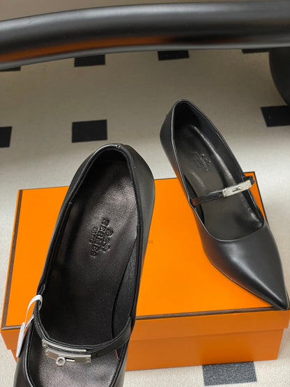 HM 26 Majeste 60 Pump Black in Calfskin 593830