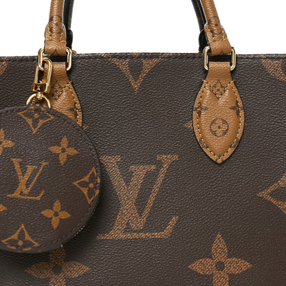 Reverse Monogram Giant Onthego  PM