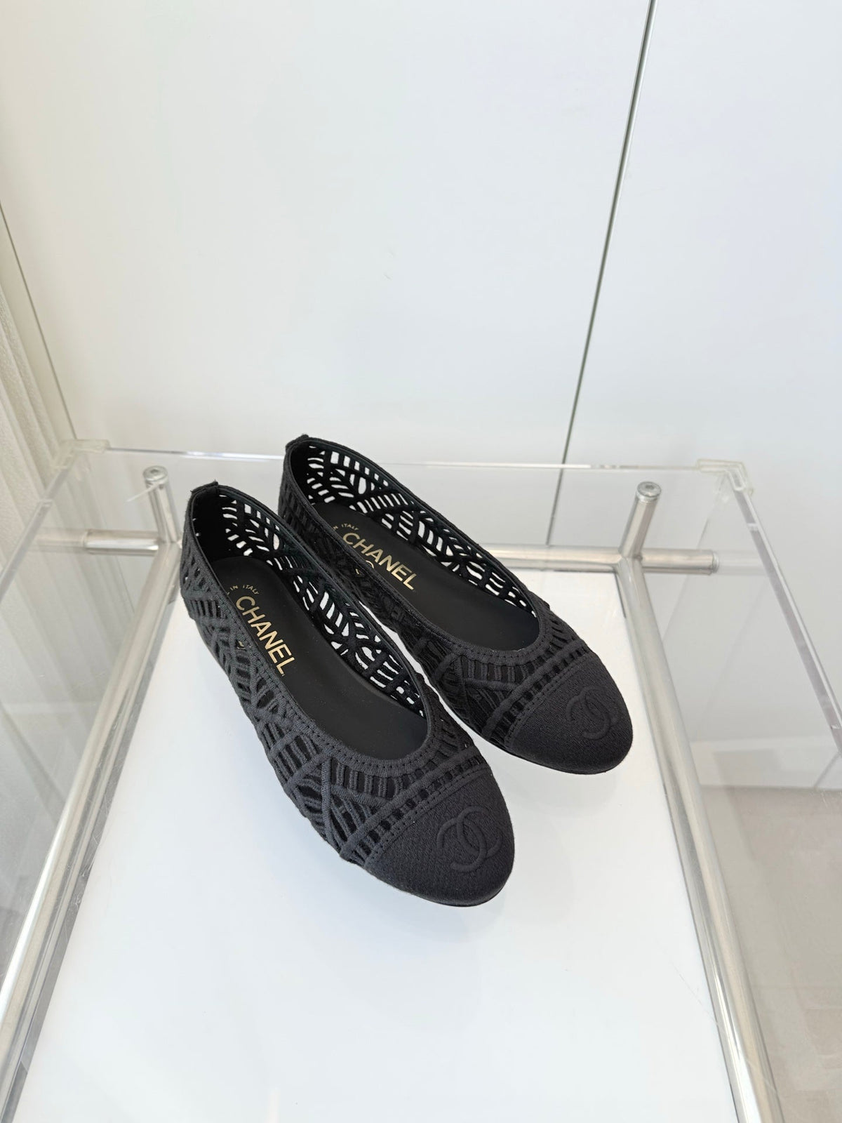Chanel 26 Ladies Ballet Flats Black in Fabric 597336