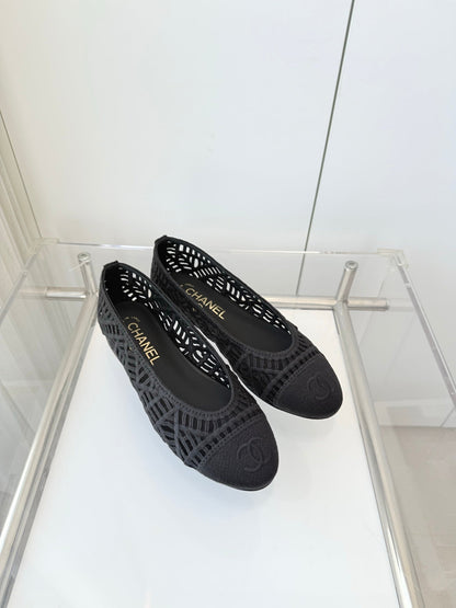 Chanel 26 Ladies Ballet Flats Black in Fabric 597336