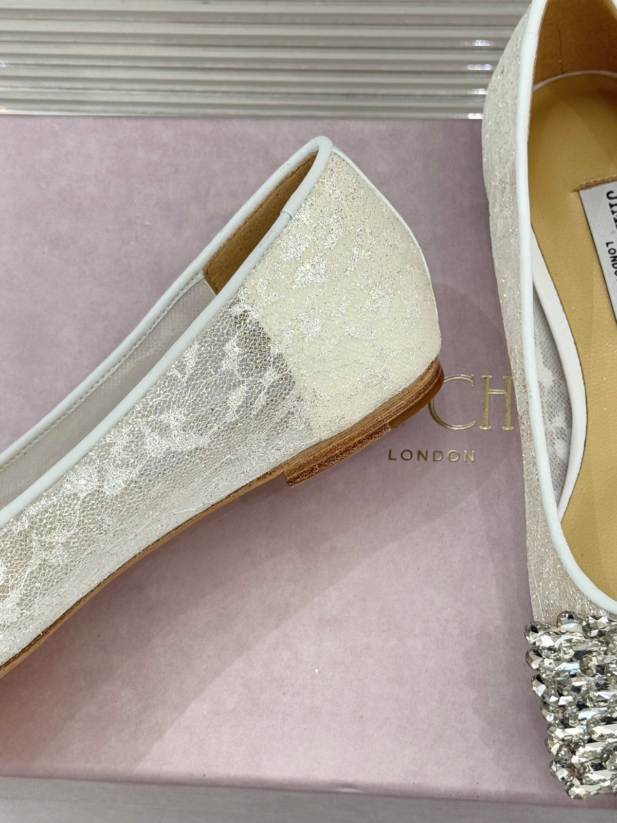 JC25WF Rhinestone Bow Pionted Toe Ballet Flat White Sheepskin 573534