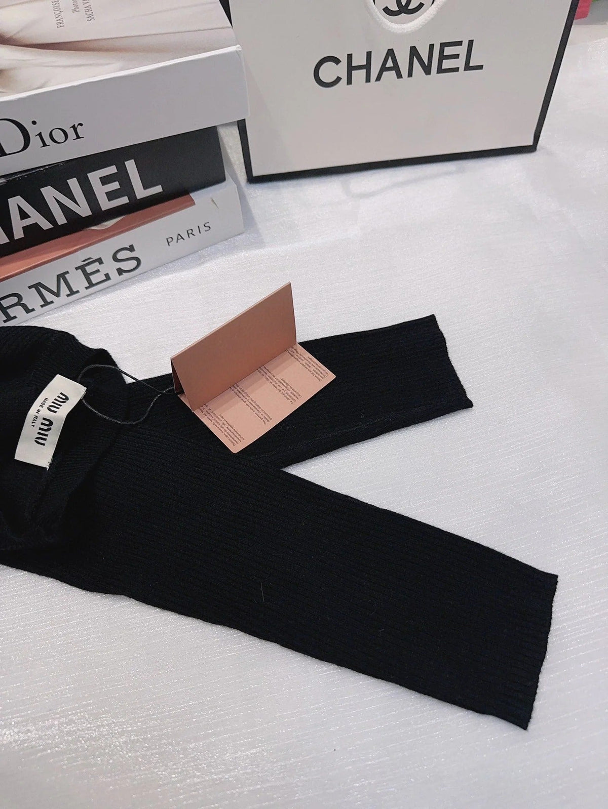MIUMIU SWEATER STYLE 722