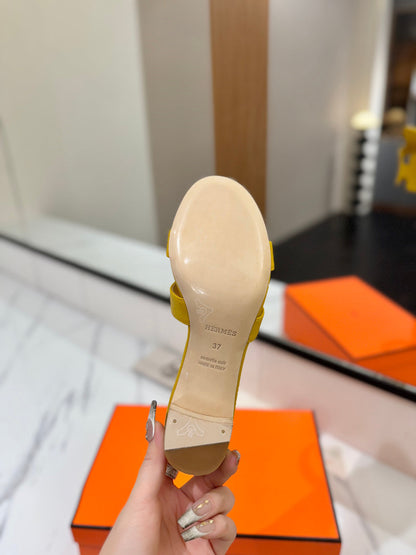 HM Oasis Sandals Yellow Cowhide 294844