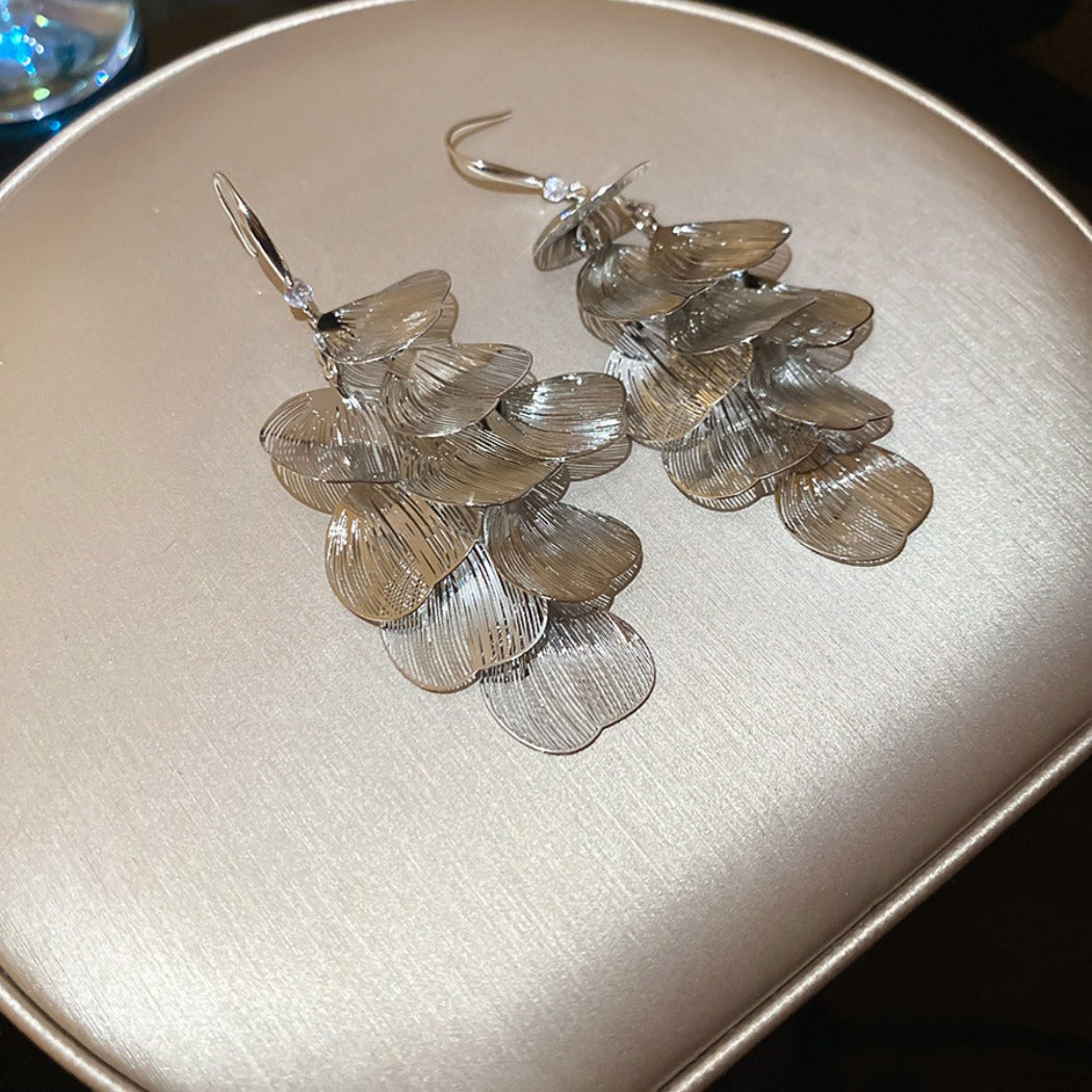 Earwish - Hollow Floral Fringe Earrings - Delicate &amp; Shiny
