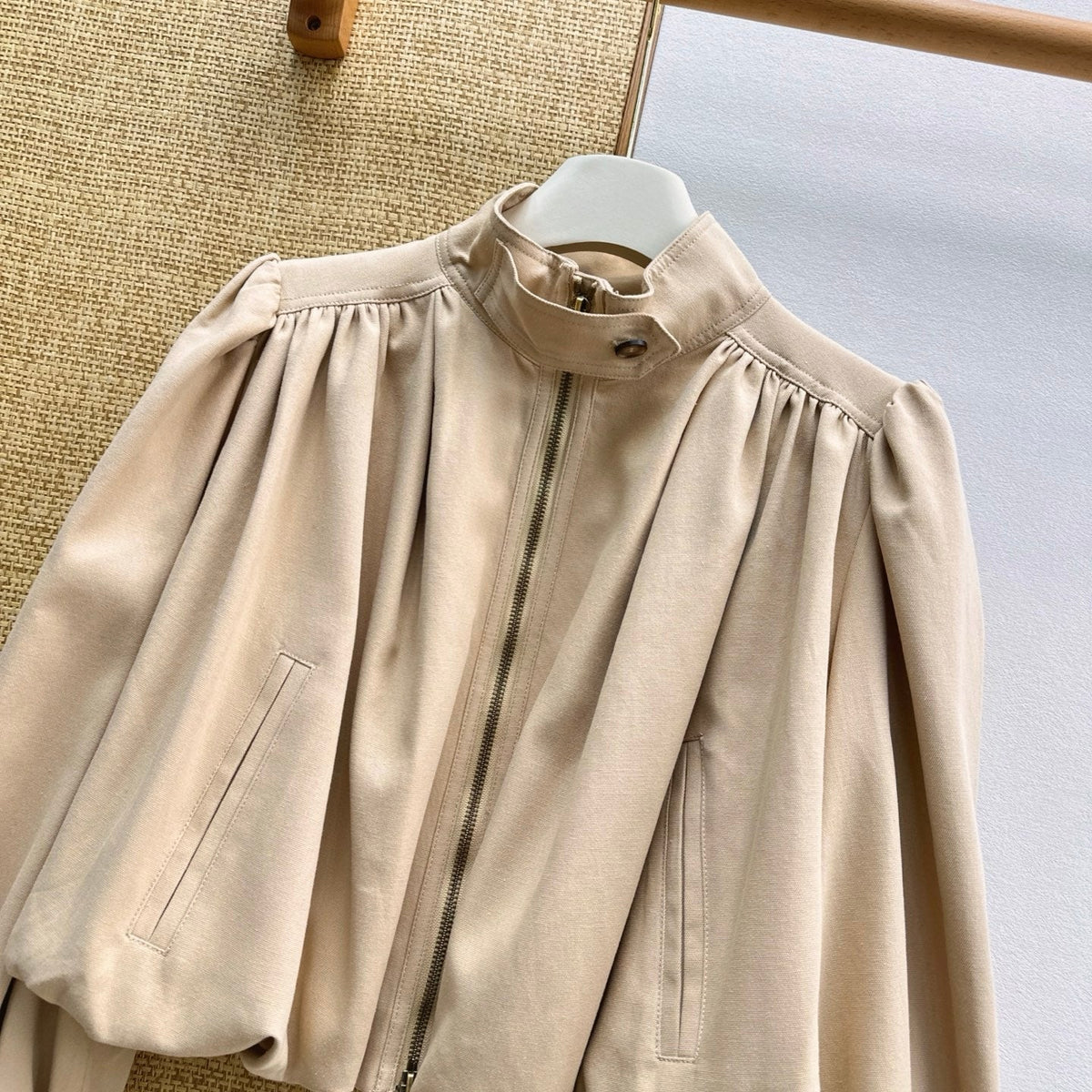Chloe Cropped Jacket in Beige Cotton