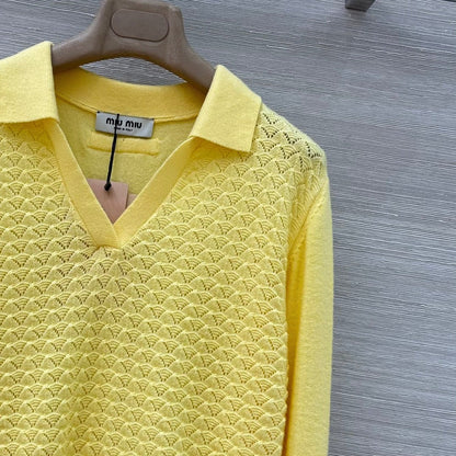 MIUMIU SWEATER STYLE 757