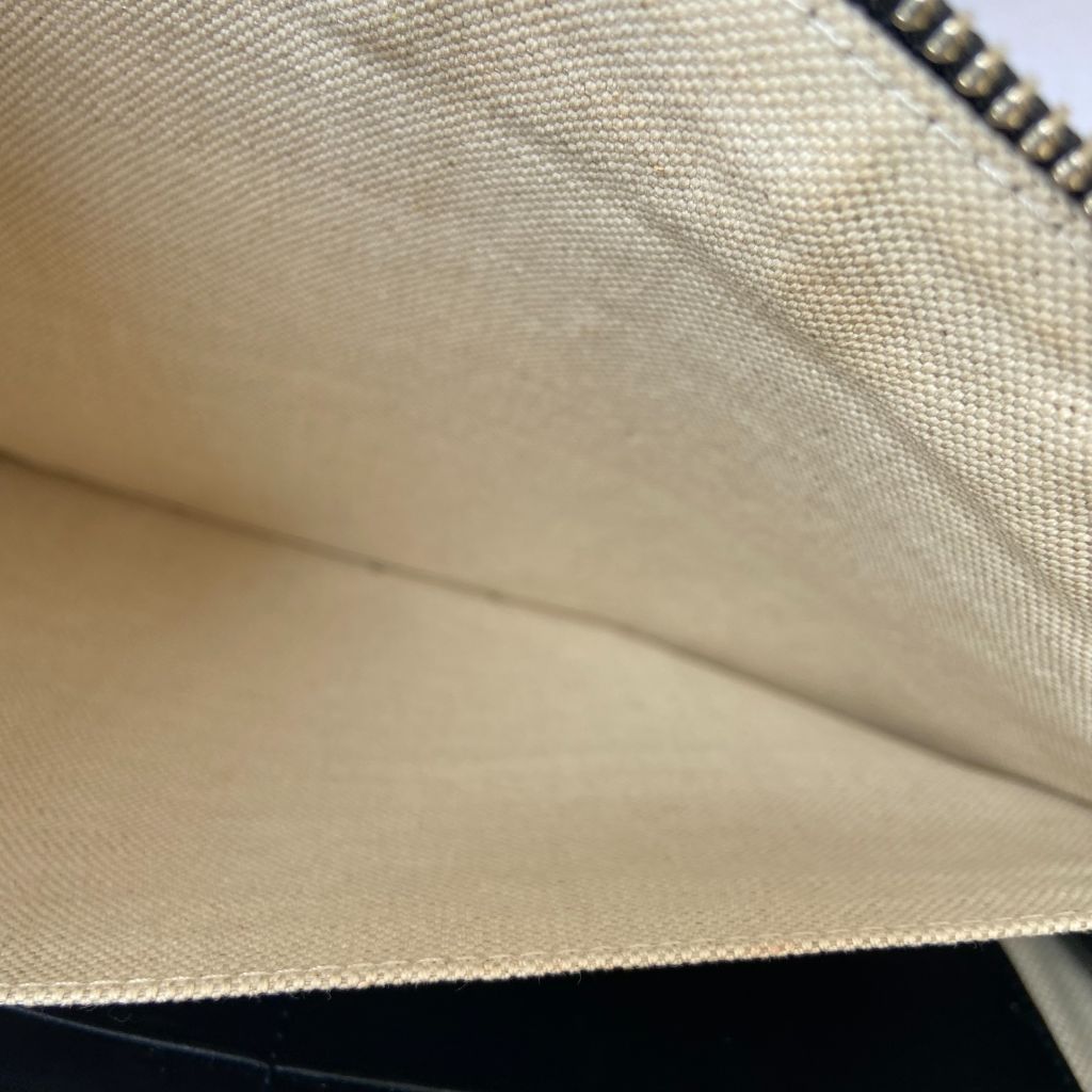 Gucci Canvas Beige GG Supreme 'l' Aveugle Par Amour' Tiger Pouch in Natural