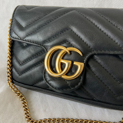 Gucci GG Marmont super mini bag