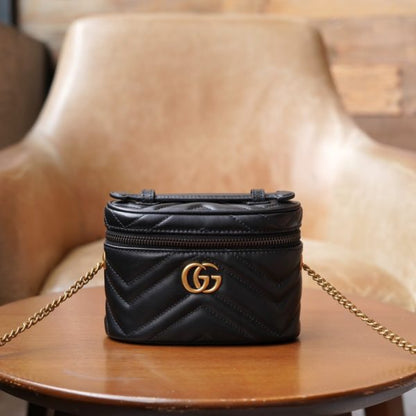 G ucci Marmont Mini handbags