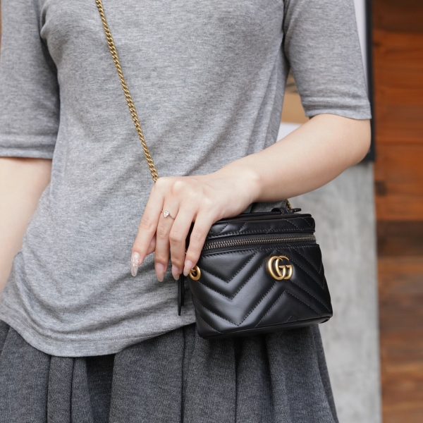 G ucci Marmont Mini handbags