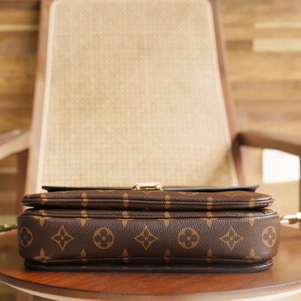 L V Pochette Metis handbag M44875