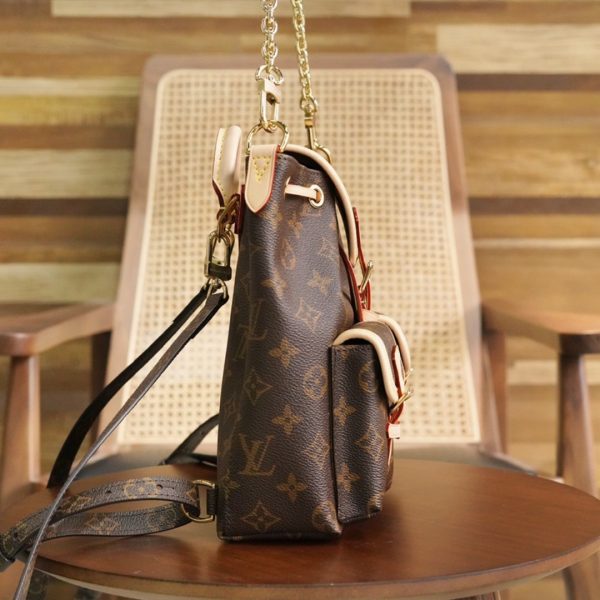 l v 𝐄𝐱𝐜𝐮𝐫𝐬𝐢𝐨𝐧 backpack M46932