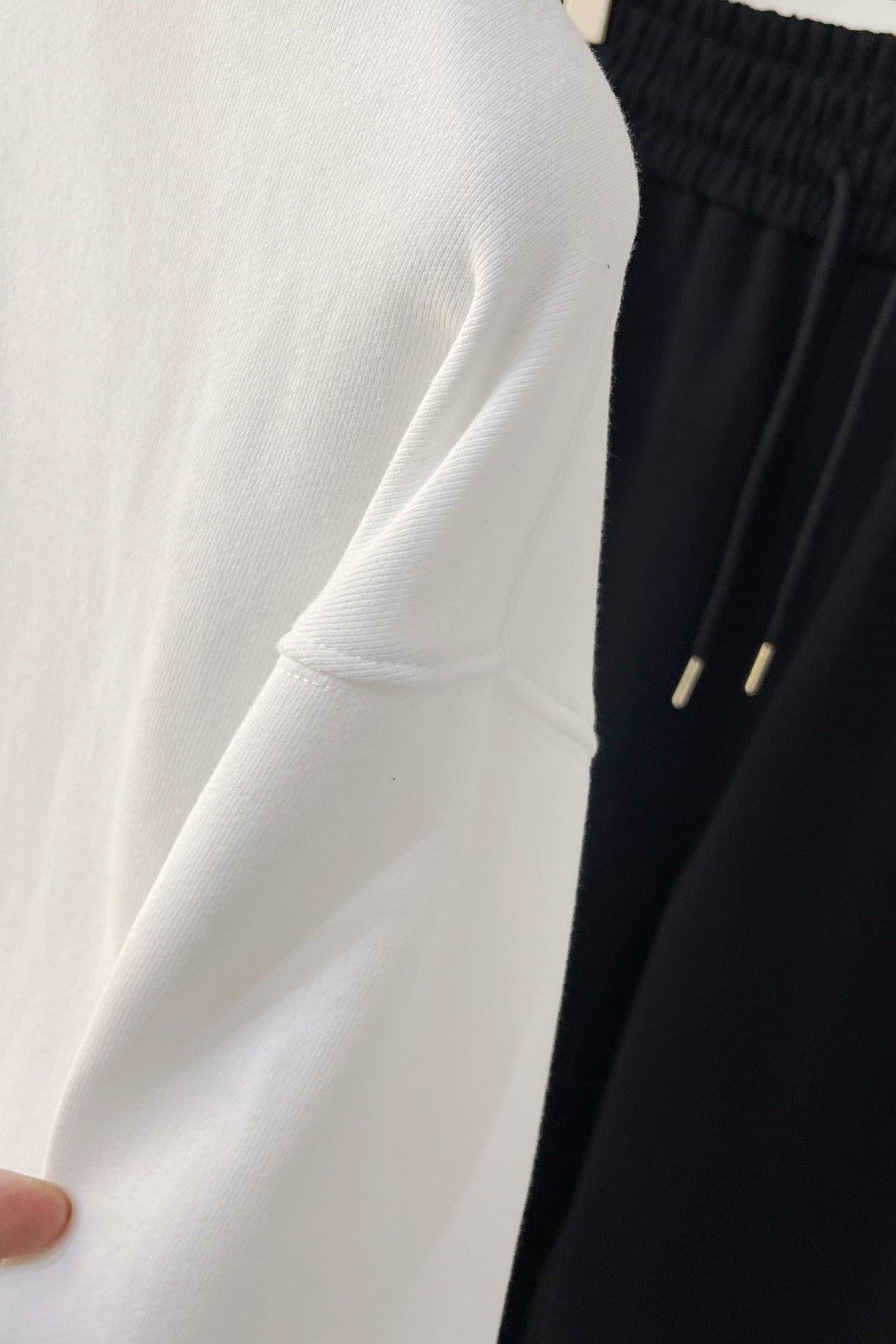 LV SWEATER WHITE COTTON FABRIC 239602