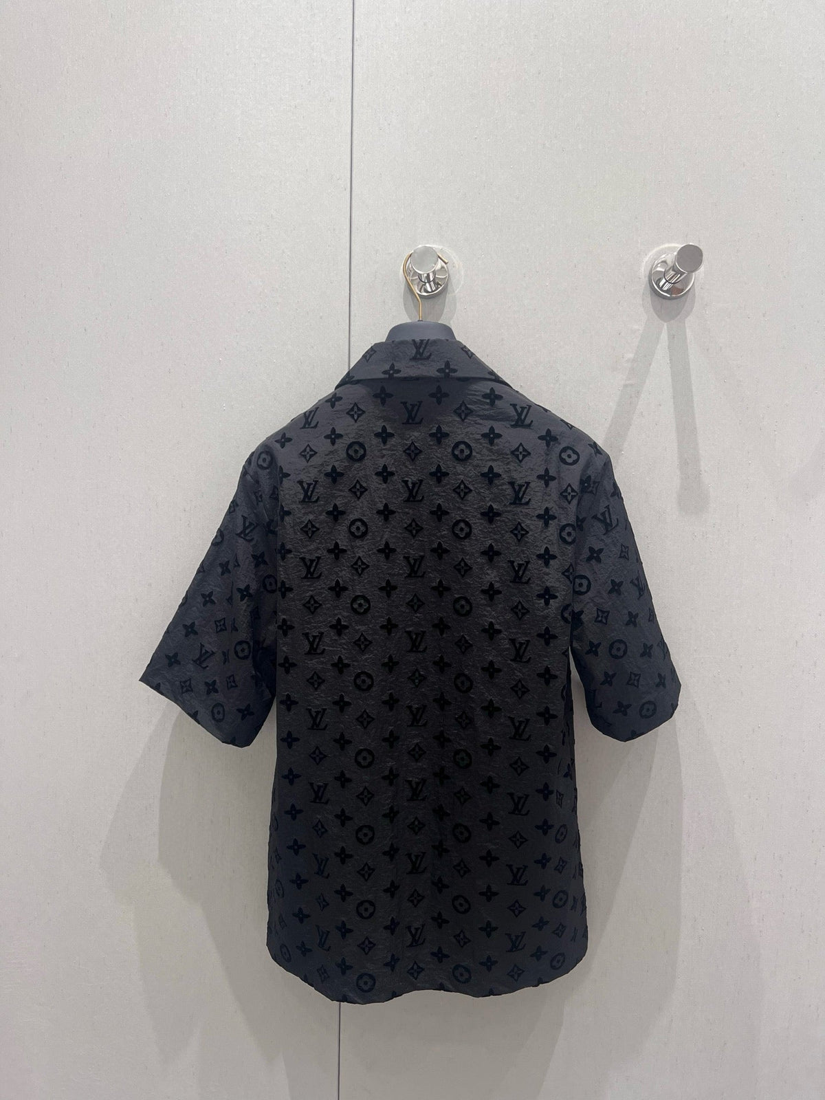 LV 25 Set Short Black Silk 214990