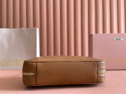 Miu Beau Top-Handle Bag 29 Brown Leather 239692