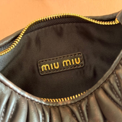 Wander Matelassé Hobo Bag 20cm Black Nappa Leather