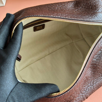 Miu 25ss Large Shoulderbag 40 Brown Embossed Lambskin