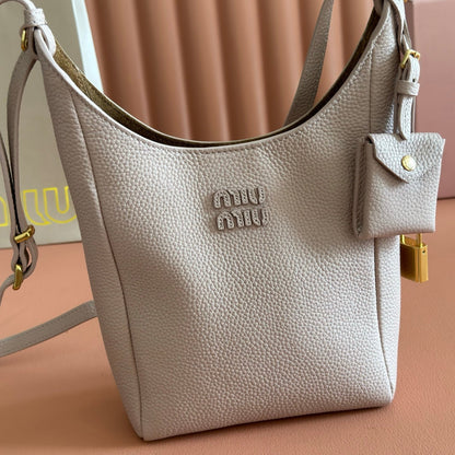 Miu Leather Bucket Bag 16cm Powder Pink Grain Cowhide