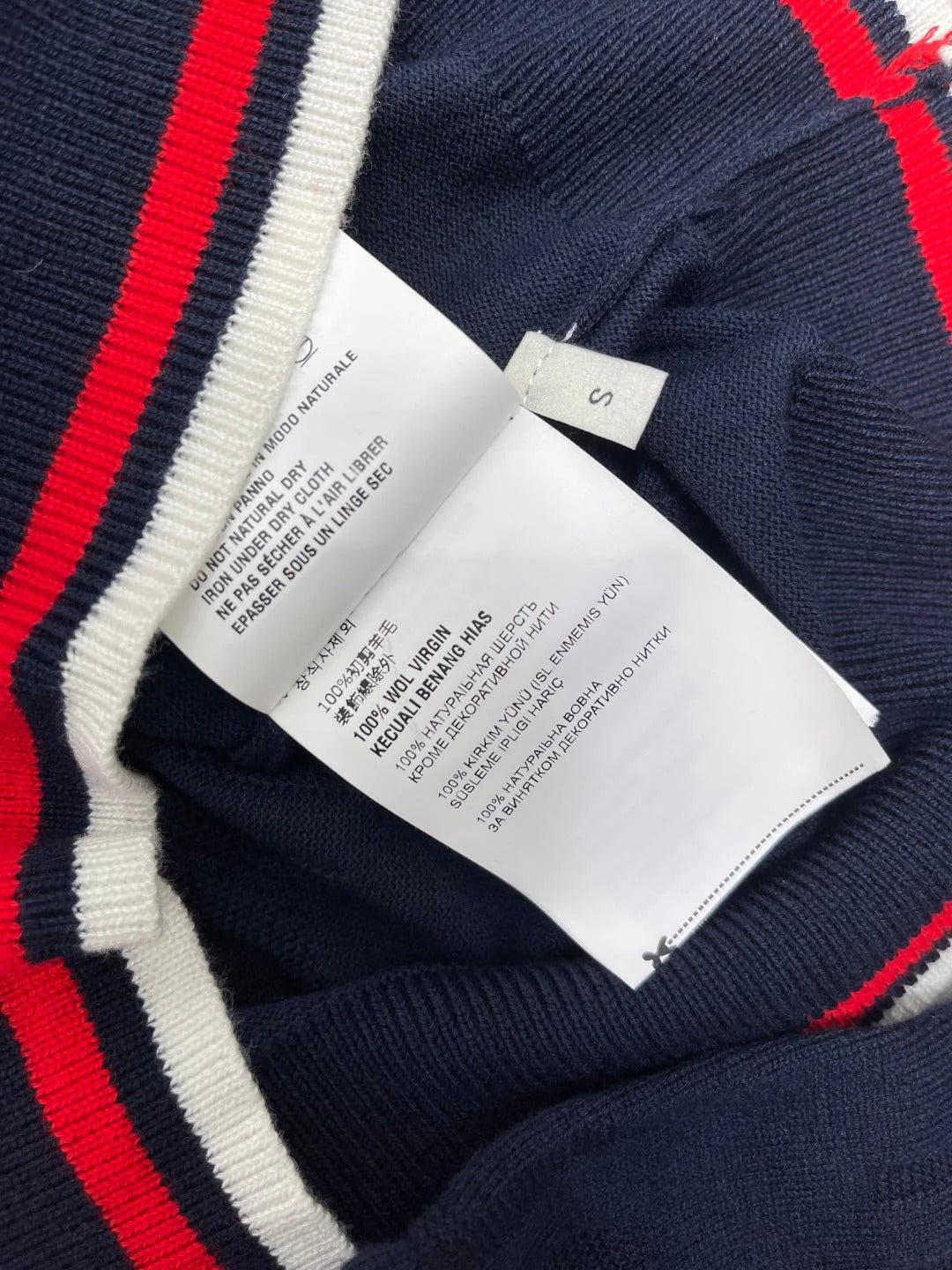 MIUMIU KNITTED SWEATER STYLE 467