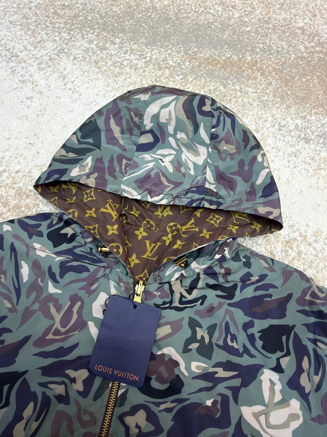 LV 25S HOODED JACKET 0159