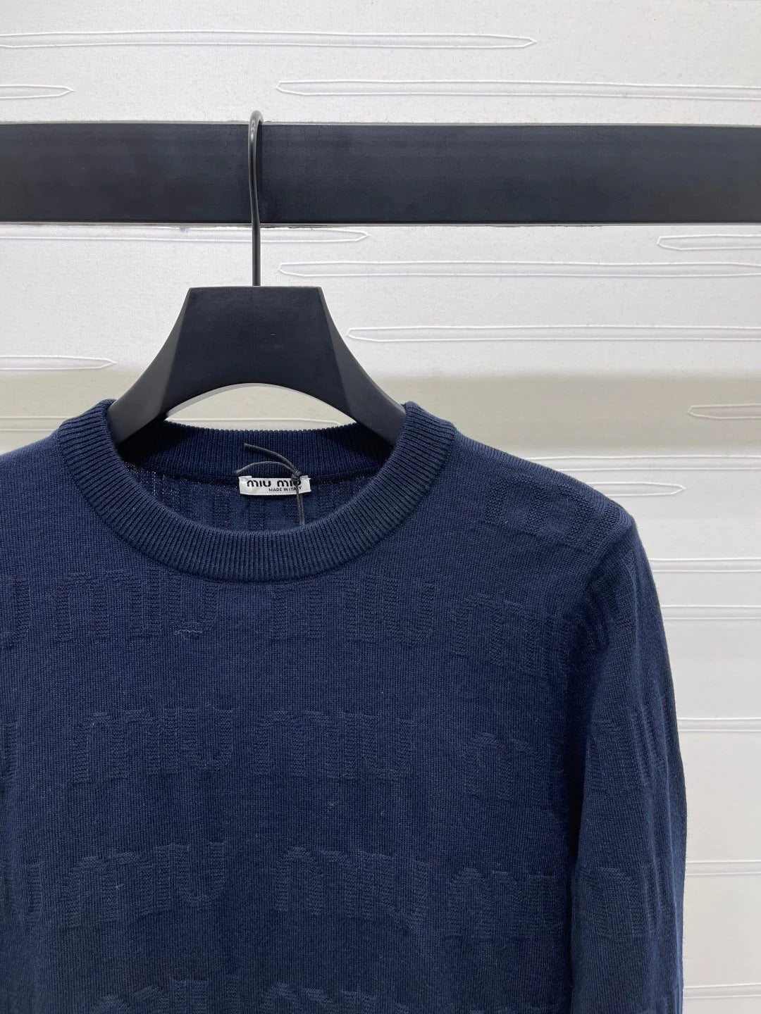 MIUMIU KNITTED SWEATER STYLE 467