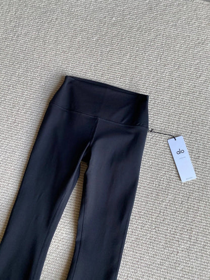 ALO FLARED PANTS STYLE 143