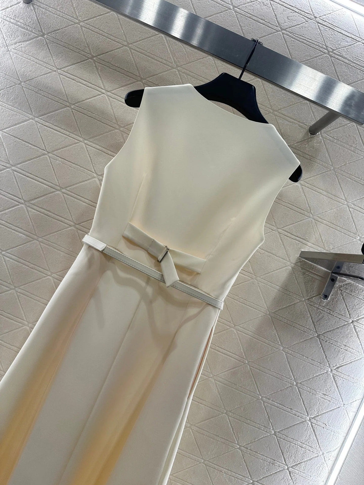 DIOR 25S SLEEVELESS DRESS WITH BELT STYLE 305