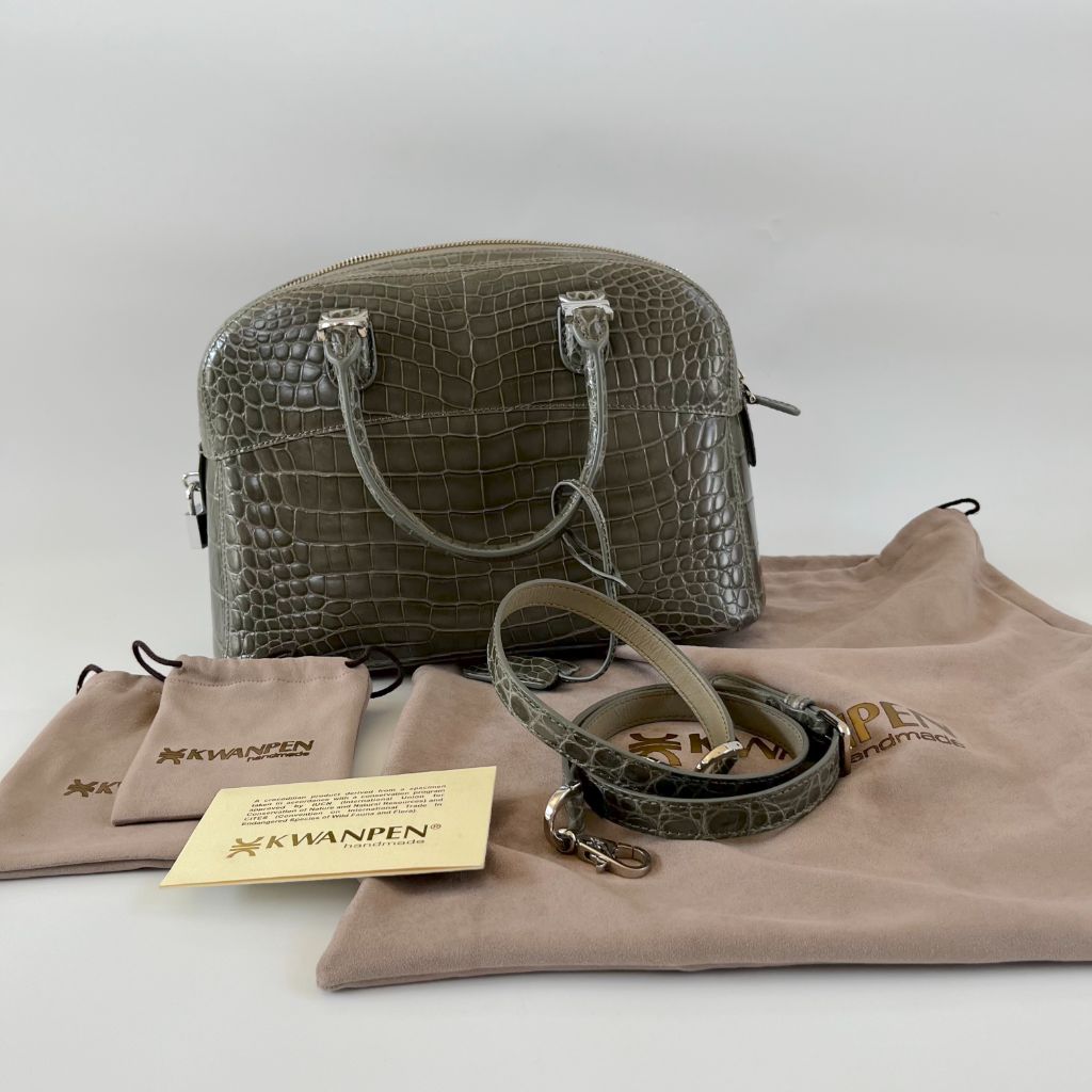 Kwanpen crocodile green pandora bag
