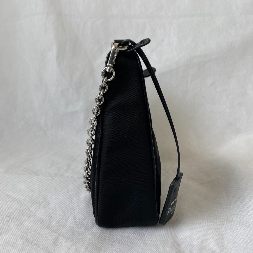 Prada Re-Edition 2005 Re-Nylon bag