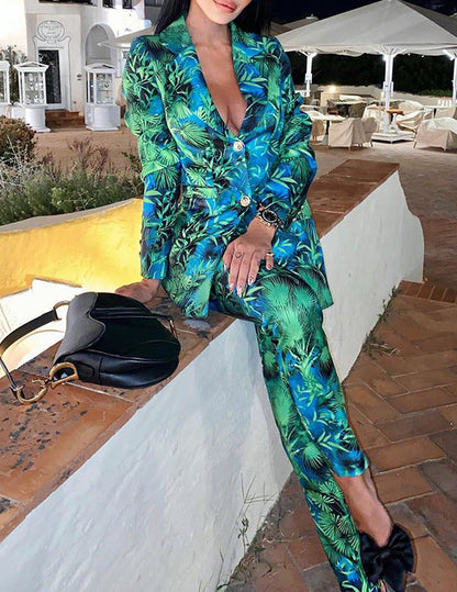 Elaine Suit